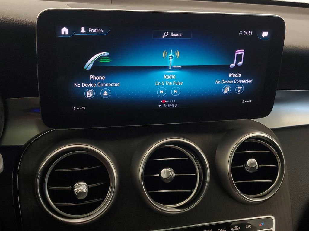 Used 2021 Mercedes-Benz GLC 300 4MATIC image 19