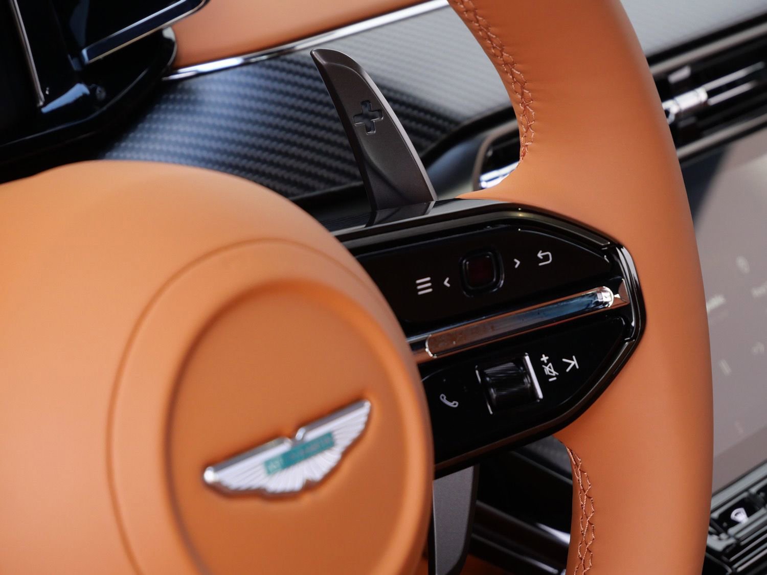 New 2026 Aston Martin V8 Vantage S RWD image 18