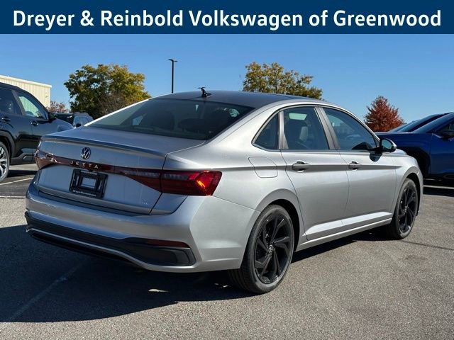 New 2026 Volkswagen Jetta SE image 7