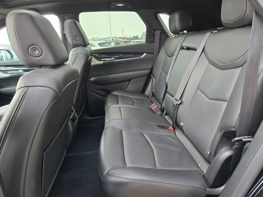 Used 2023 Cadillac XT5 Premium Luxury AWD/4WD image 4