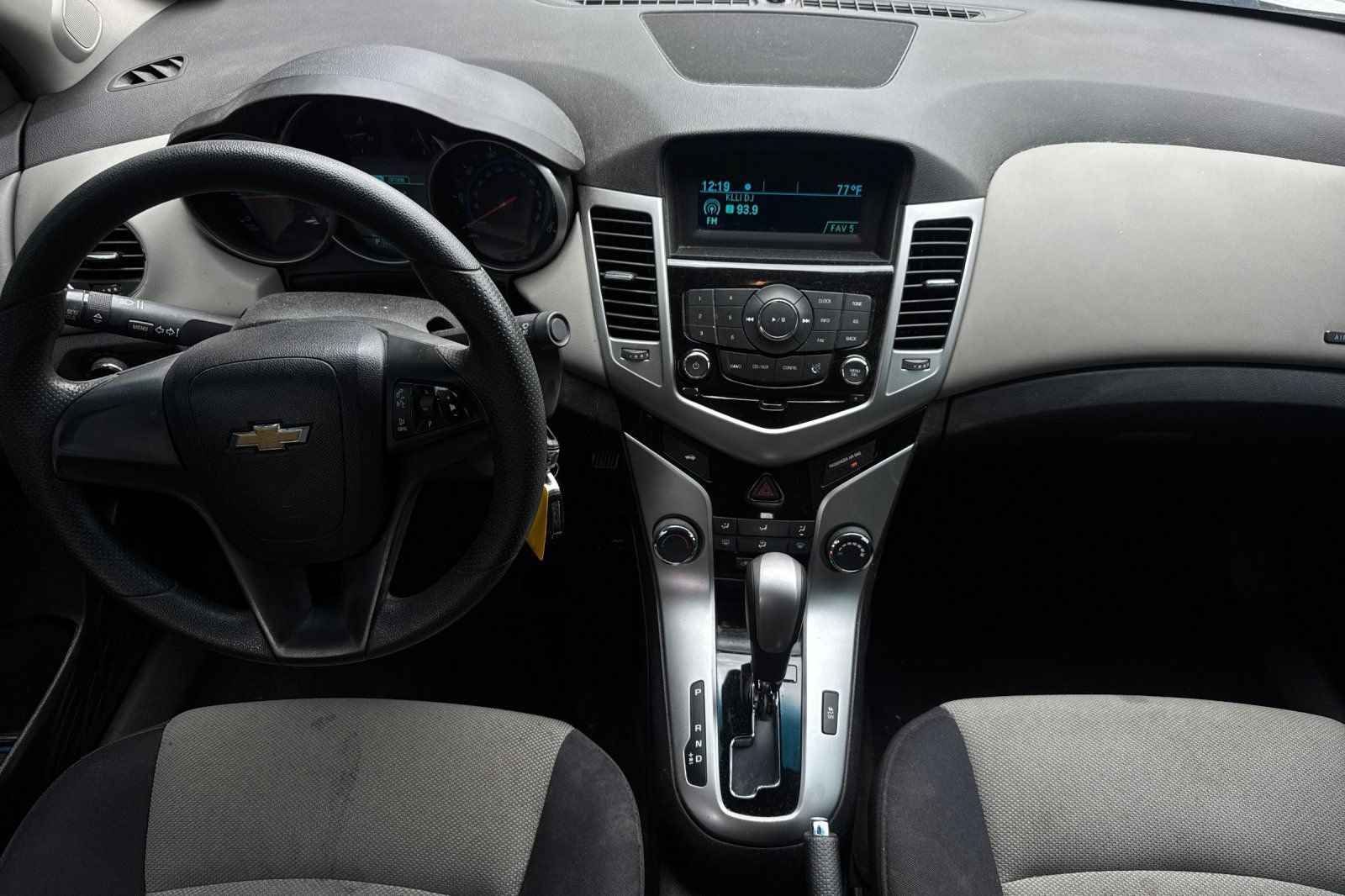 Used 2016 Chevrolet Cruze LS FWD image 9