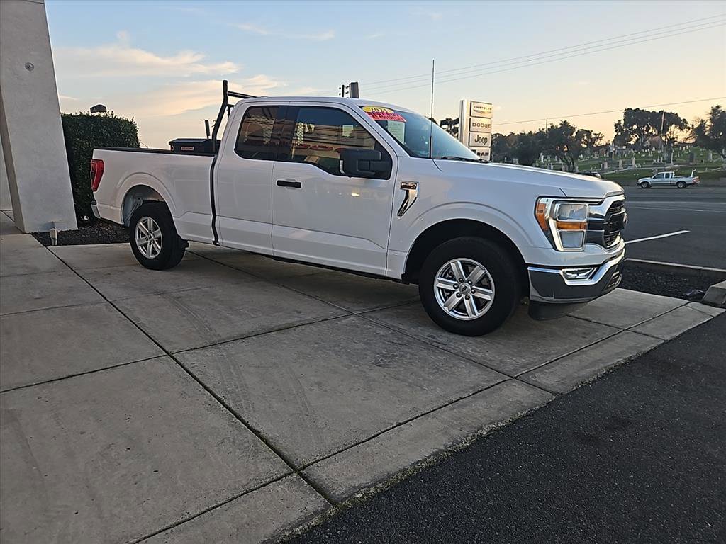 Used 2021 Ford F150 XLT w/ Trailer Tow Package image 8