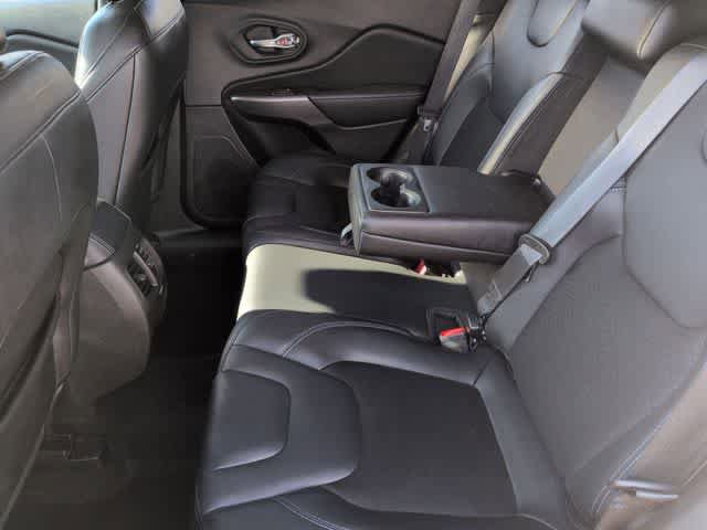 Used 2021 Jeep Cherokee Latitude Plus image 19