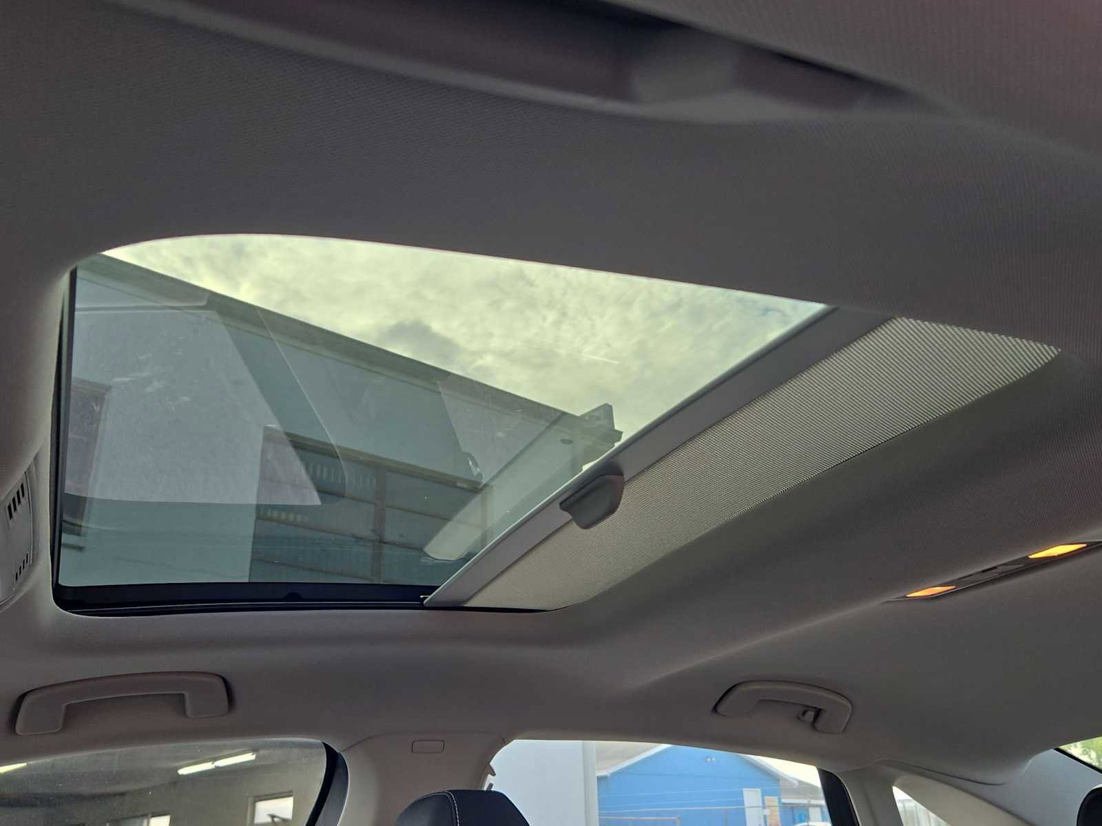 Used 2022 Volkswagen Jetta SEL image 19