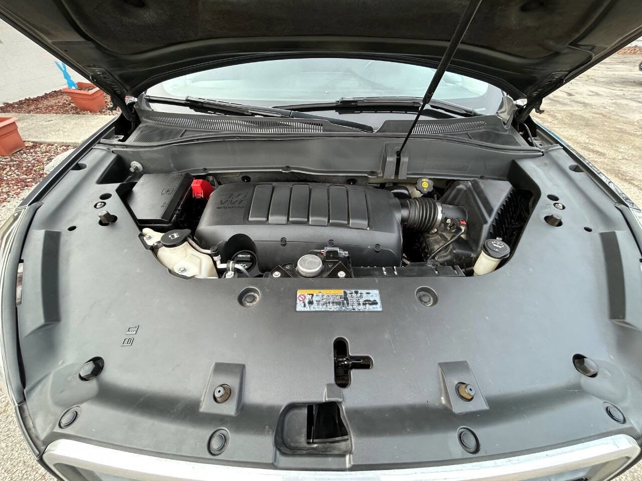 Used 2013 GMC Acadia SLE image 17