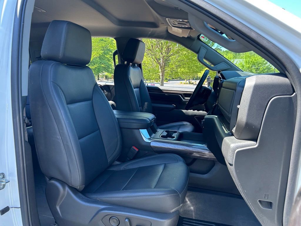 Used 2024 Chevrolet Silverado 3500 LTZ w/ LTZ Convenience Package image 54