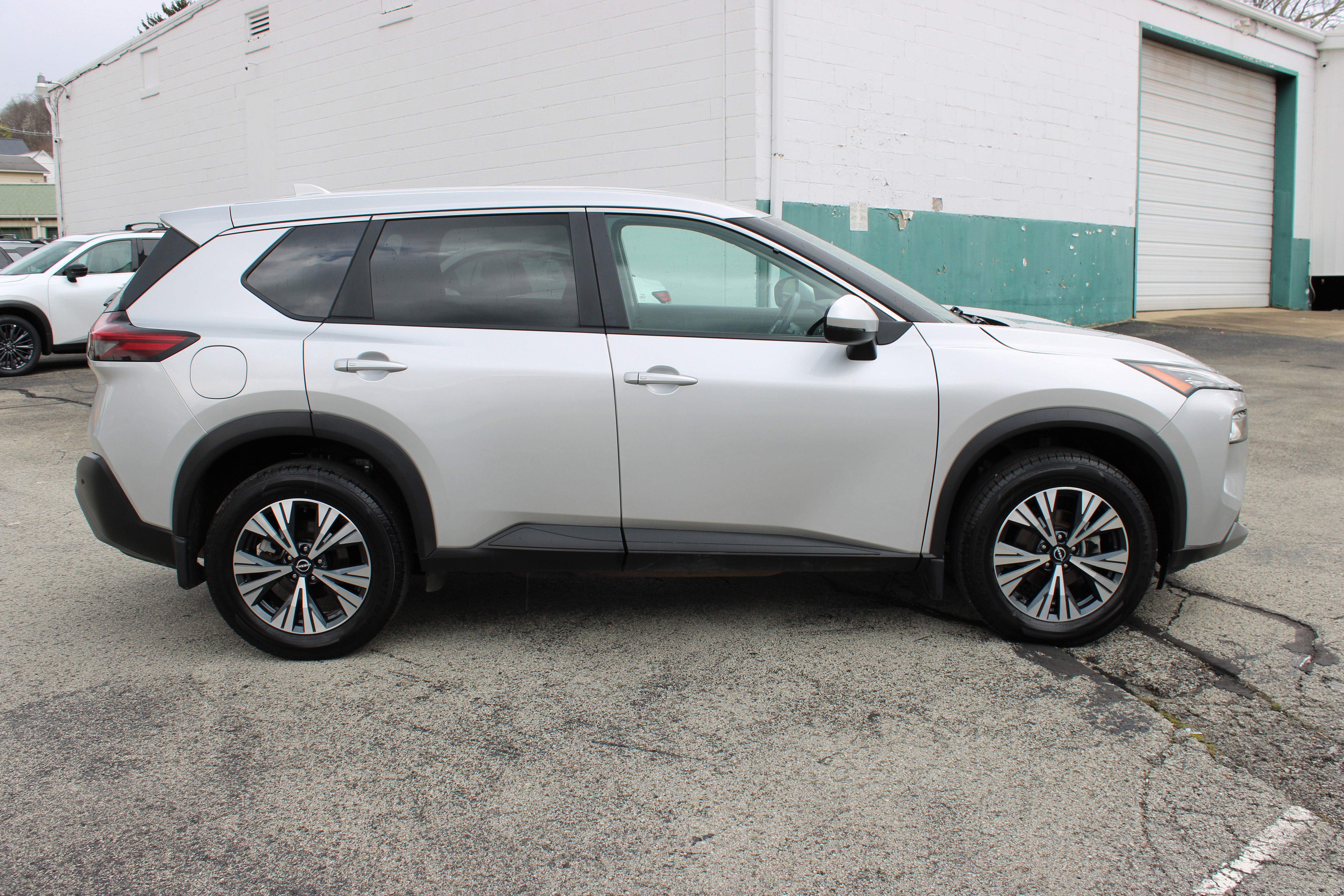 Certified 2022 Nissan Rogue SV AWD/4WD image 8