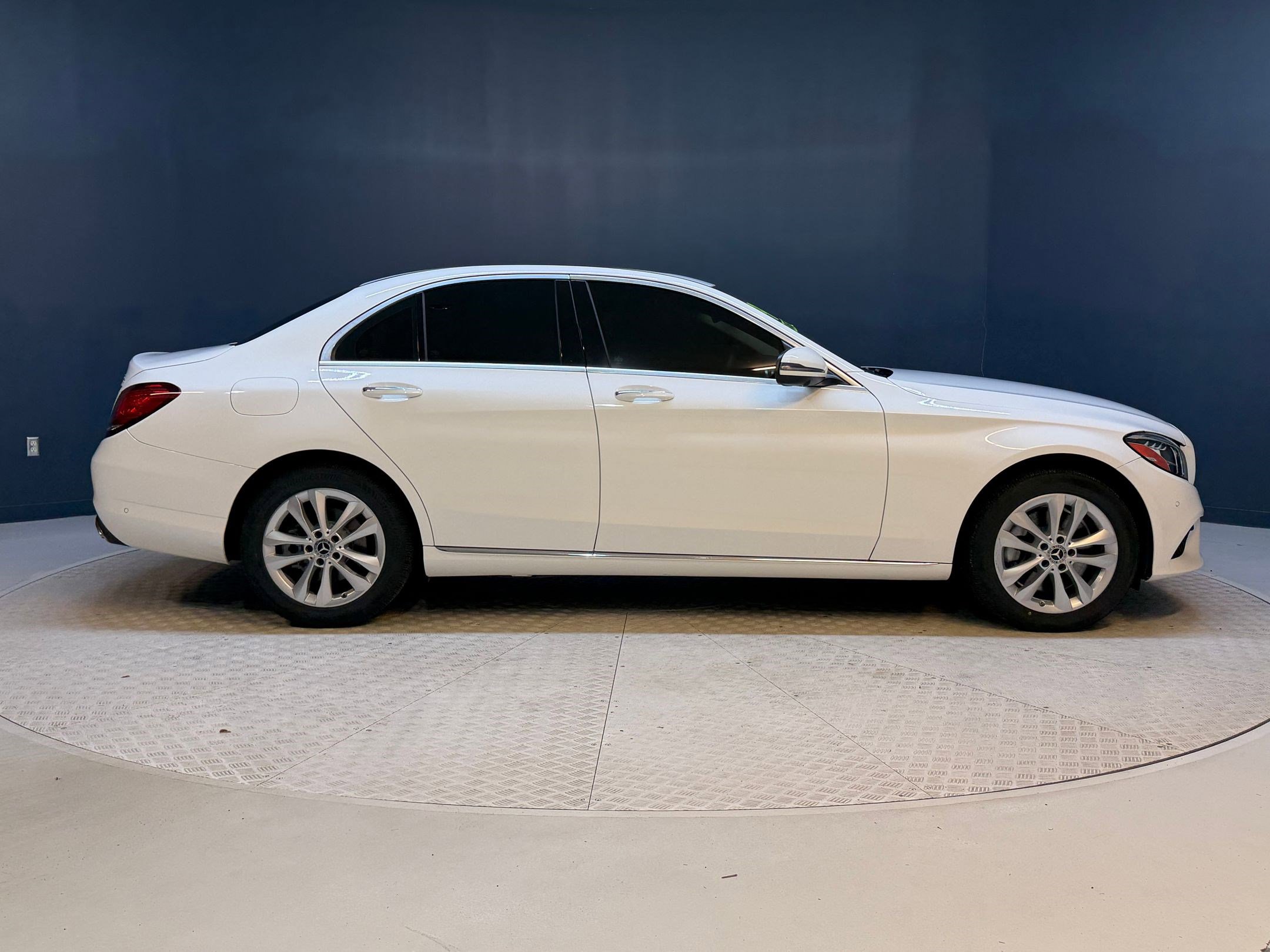 Used 2019 Mercedes-Benz C 300 4MATIC Sedan image 8