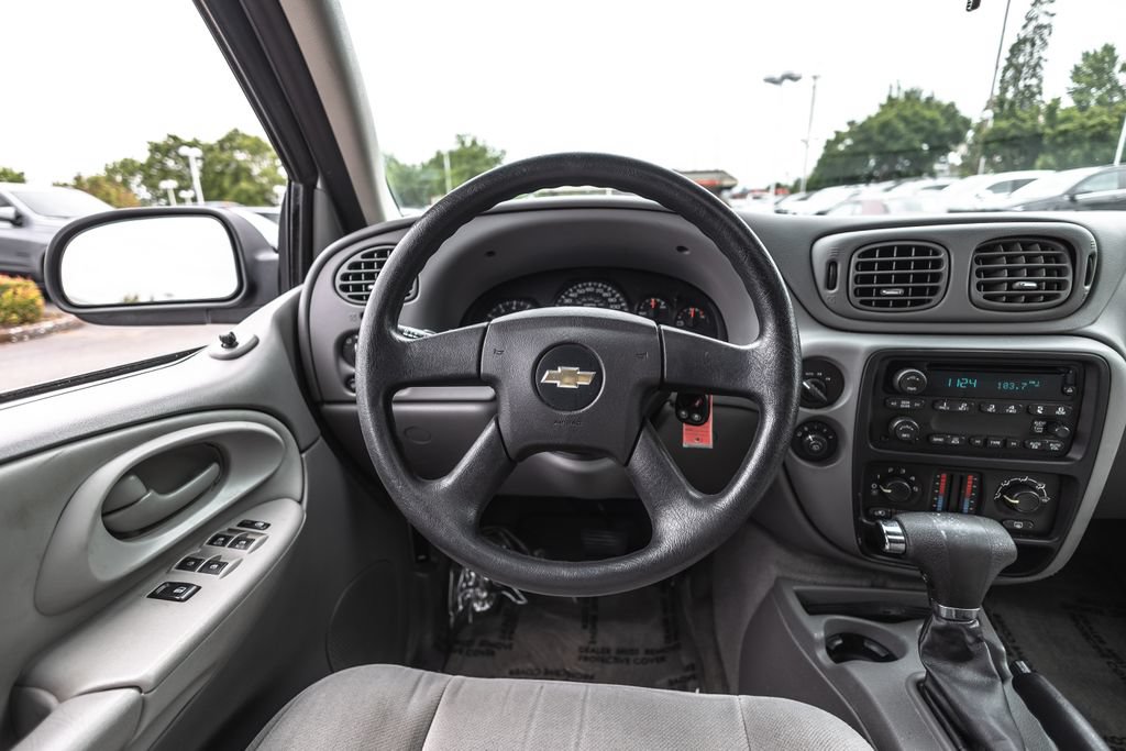 Used 2008 Chevrolet TrailBlazer 4WD image 21