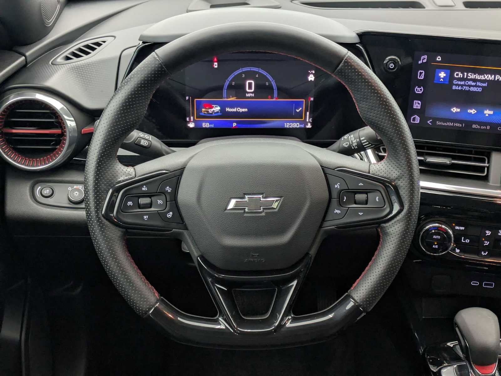 Used 2024 Chevrolet Trax RS FWD image 23