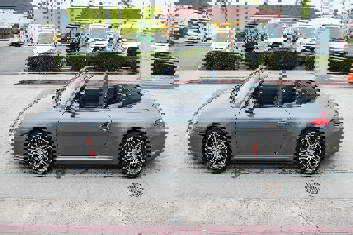 Used 2010 Porsche 911 Carrera S image 2