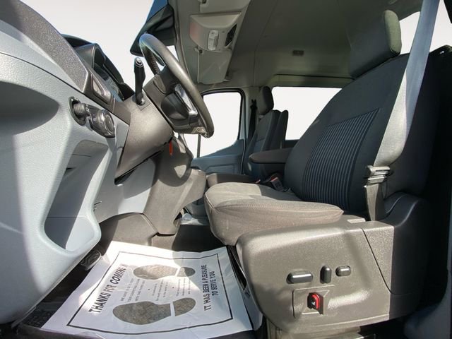 Used 2019 Ford Transit 150 XLT image 9