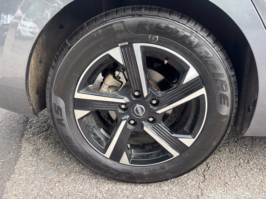 Used 2024 Nissan Sentra SV FWD image 25