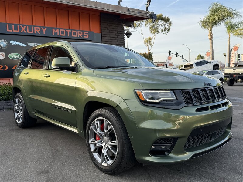 Used 2020 Jeep Grand Cherokee SRT AWD/4WD image 23
