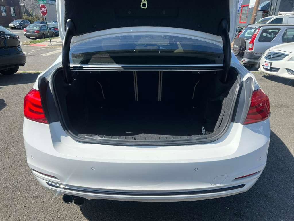 Used 2017 BMW 330i Sedan image 20