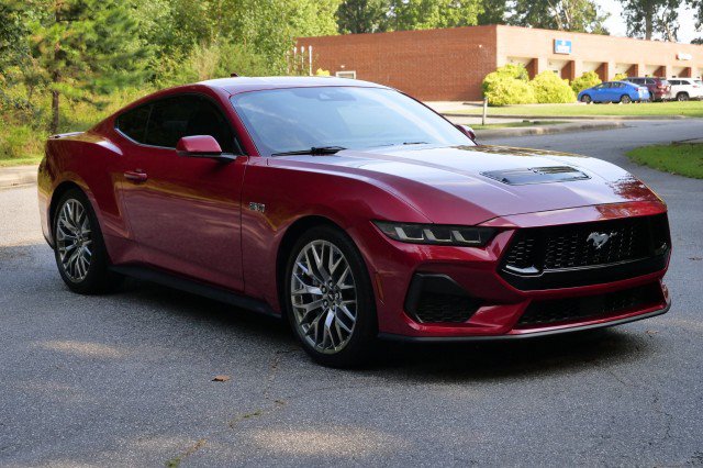 Used 2024 Ford Mustang GT Premium RWD image 4