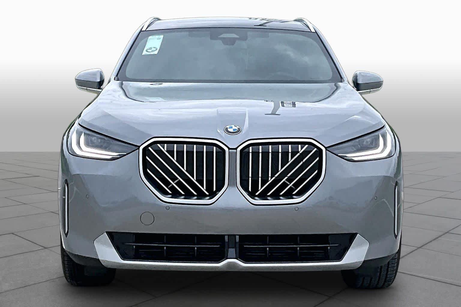 Used 2026 BMW X3 xDrive30i w/ Convenience Package AWD/4WD image 3