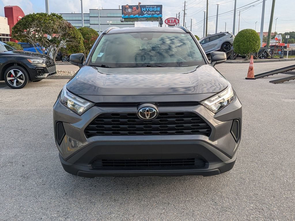 Used 2025 Toyota RAV4 LE AWD/4WD image 7