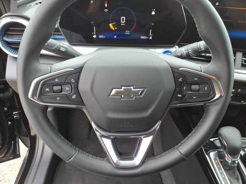 Used 2026 Chevrolet Trax LT w/ Driver Confidence Package FWD image 23