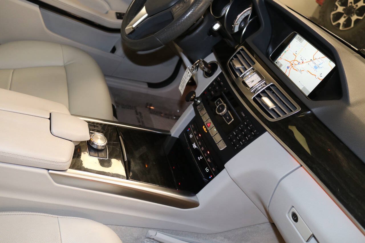 Used 2015 Mercedes-Benz E 350 Sedan image 59
