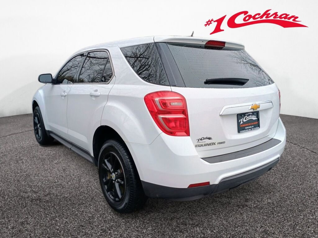 Used 2017 Chevrolet Equinox LS image 19