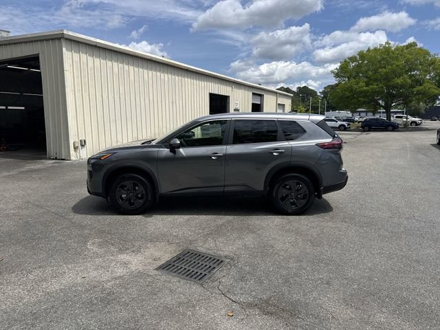 New 2026 Nissan Rogue SV FWD image 8