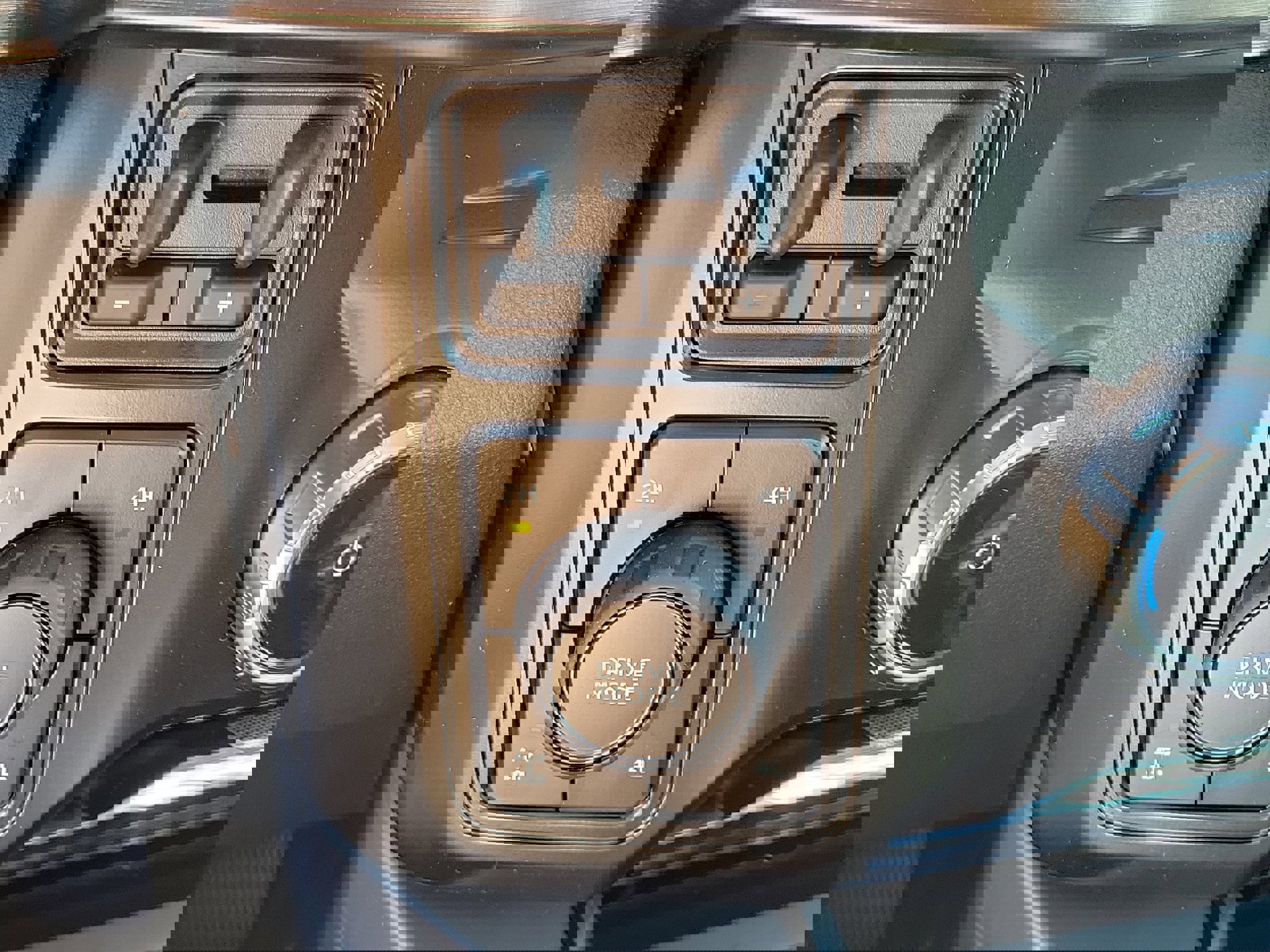 New 2026 Ford F350 Lariat image 36