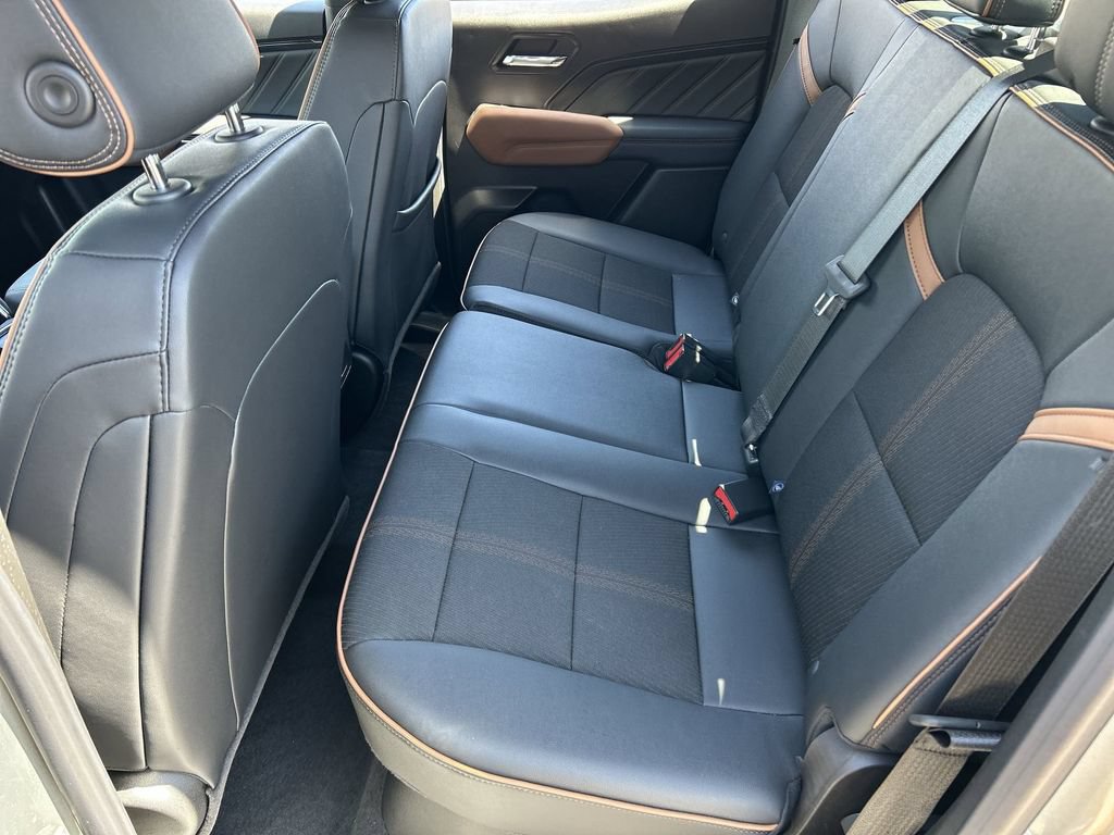 Used 2026 GMC Canyon AT4 AWD/4WD image 25