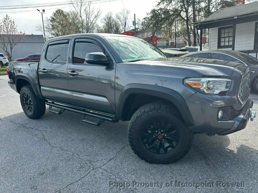 Used 2019 Toyota Tacoma TRD Off-Road image 2