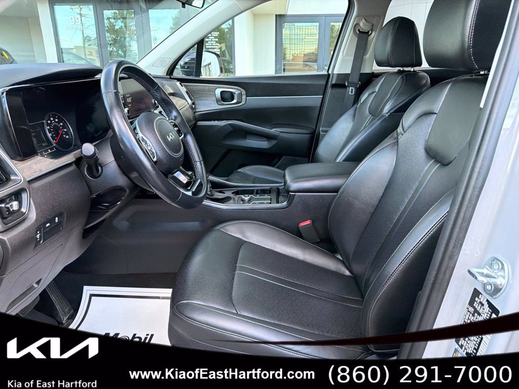 Certified 2023 Kia Sorento S w/ Panoramic Sunroof Package AWD/4WD image 31