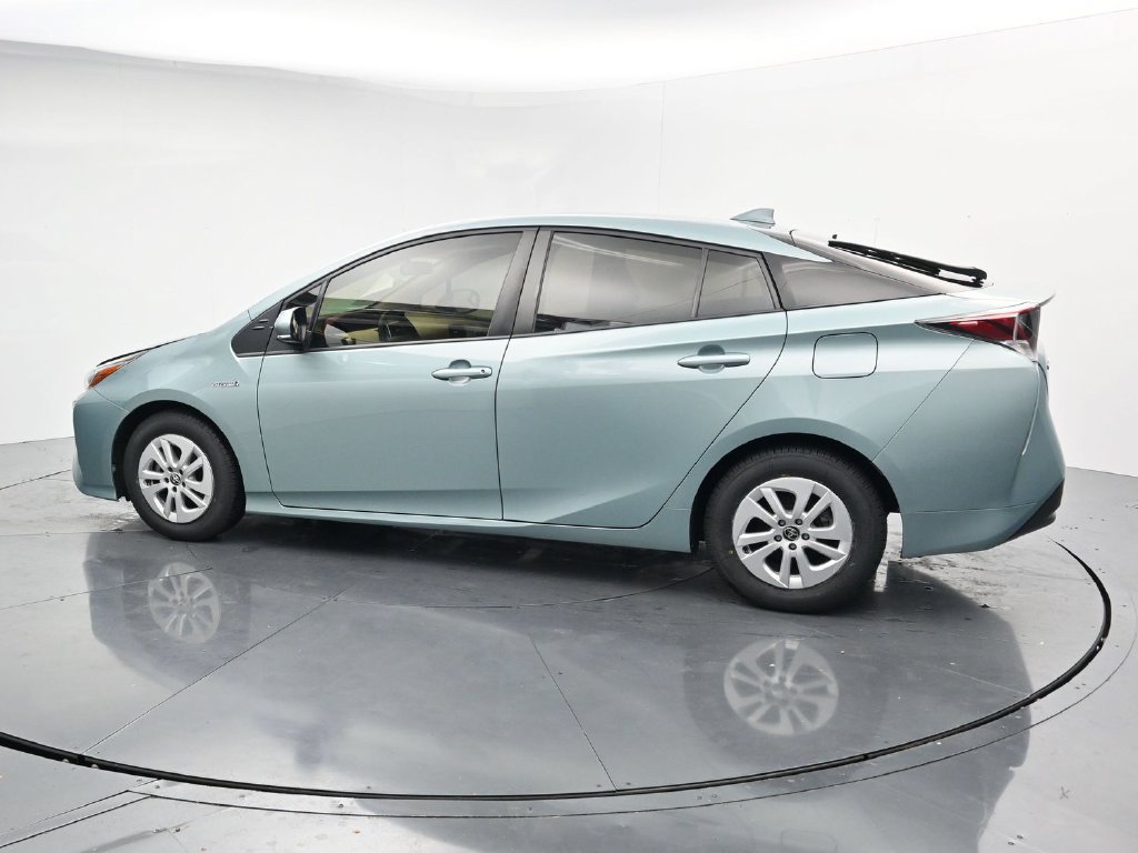 Used 2017 Toyota Prius Two FWD image 5