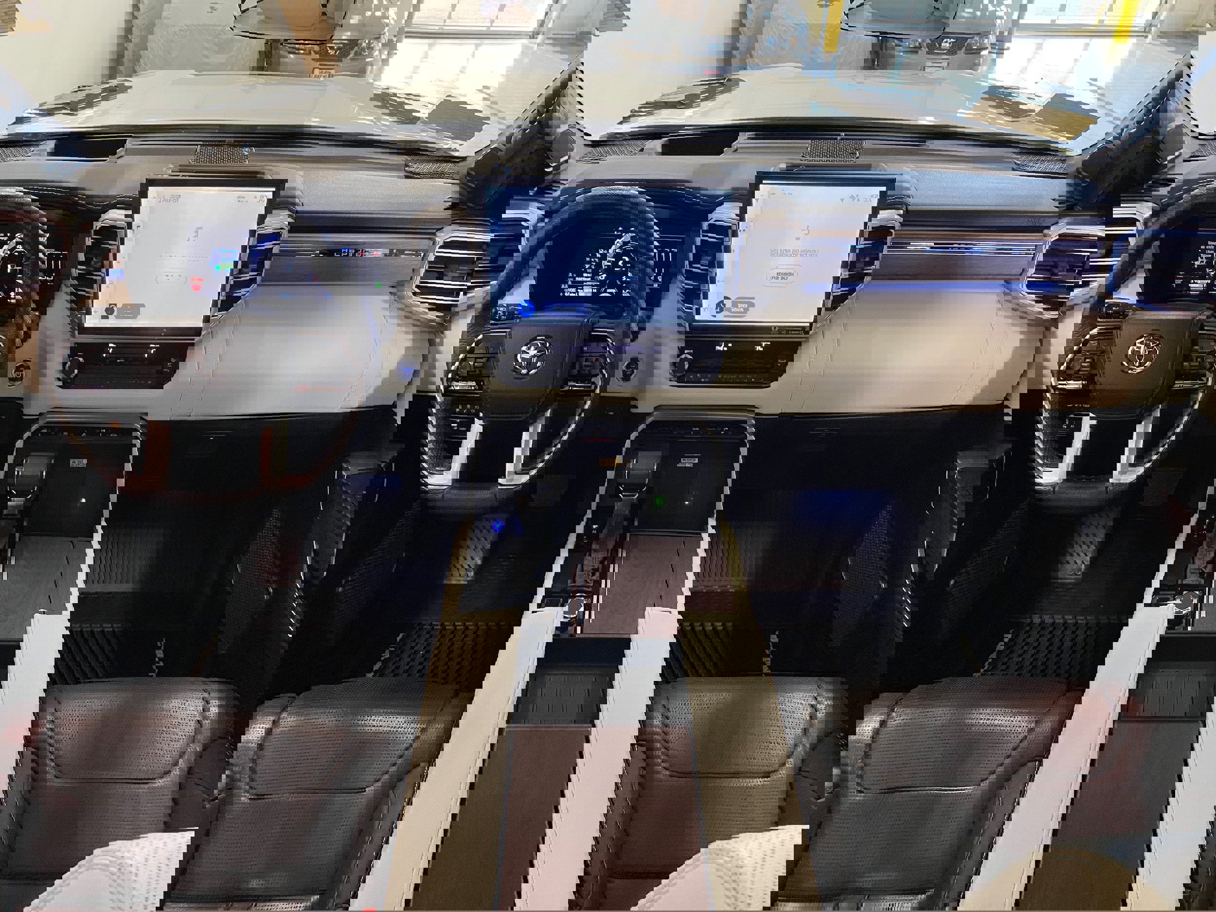 Used 2023 Toyota Tundra Capstone image 10