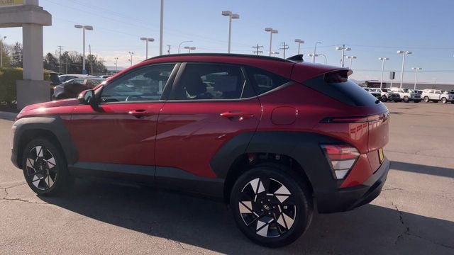 Used 2025 Hyundai Kona SEL AWD/4WD image 7