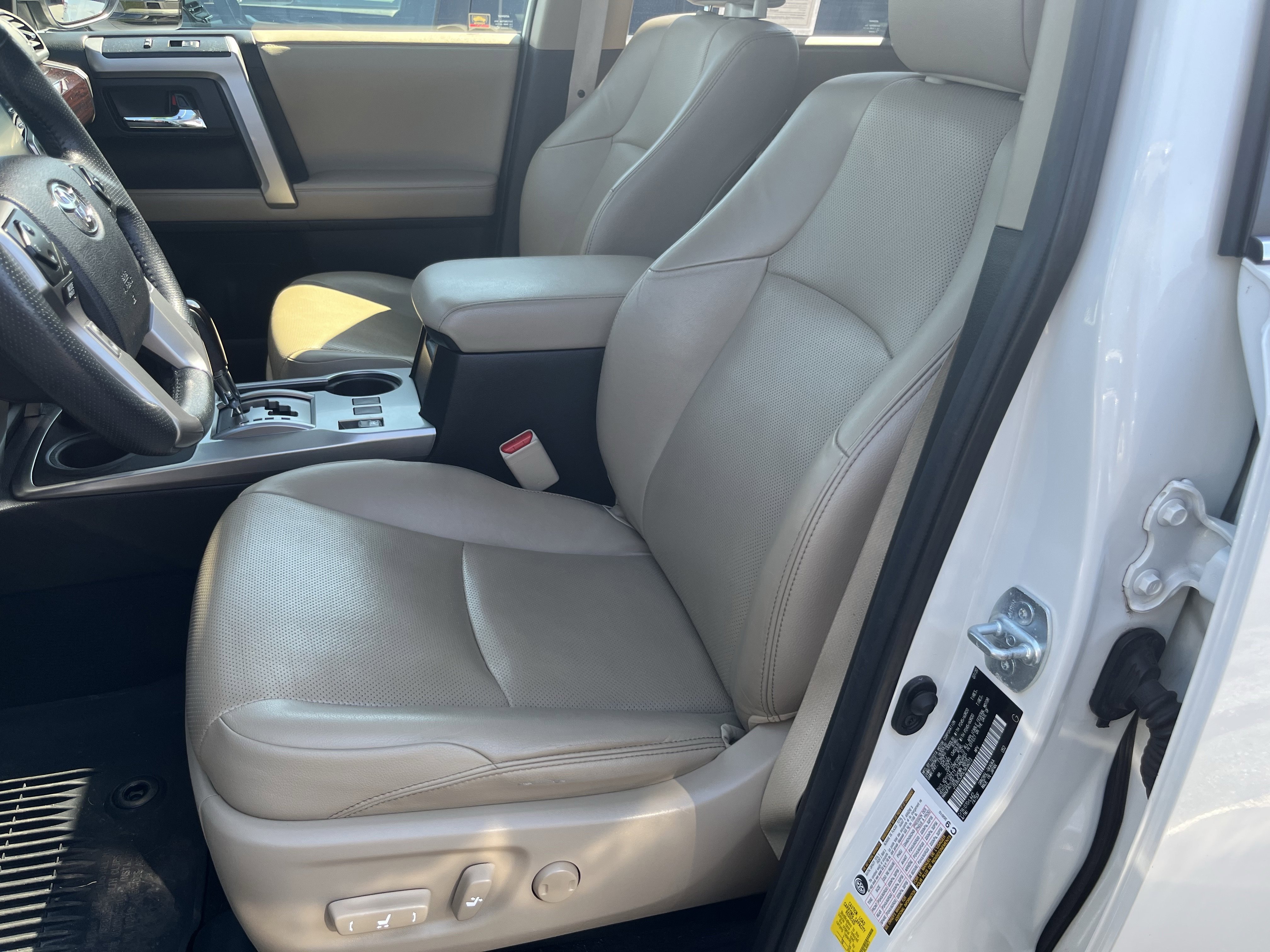 Used 2020 Toyota 4Runner Limited AWD/4WD image 13