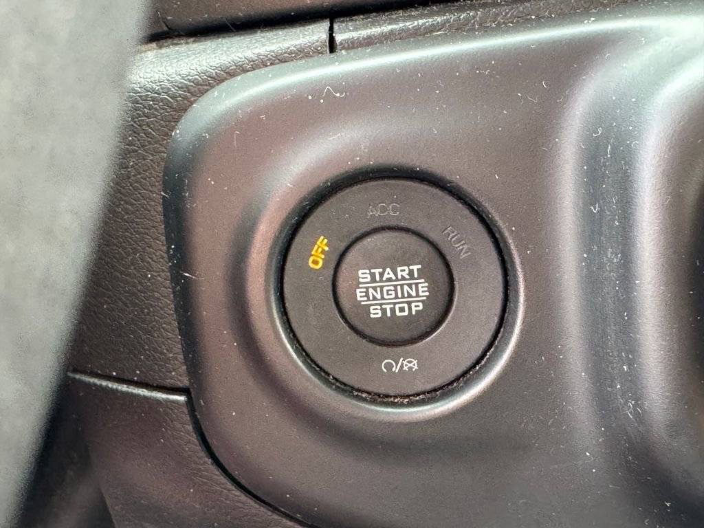 Used 2023 Jeep Wrangler Unlimited image 16