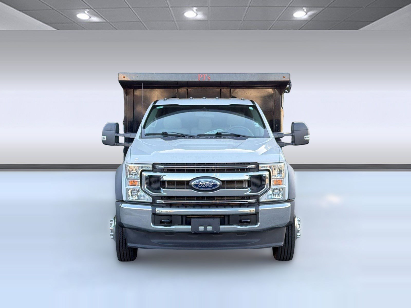 Used 2022 Ford F550 2WD Regular Cab Super Duty image 5