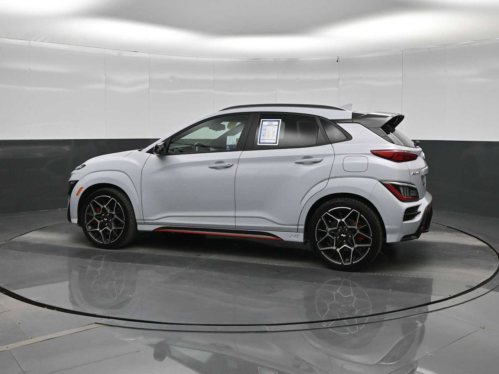 Used 2022 Hyundai Kona N FWD image 3