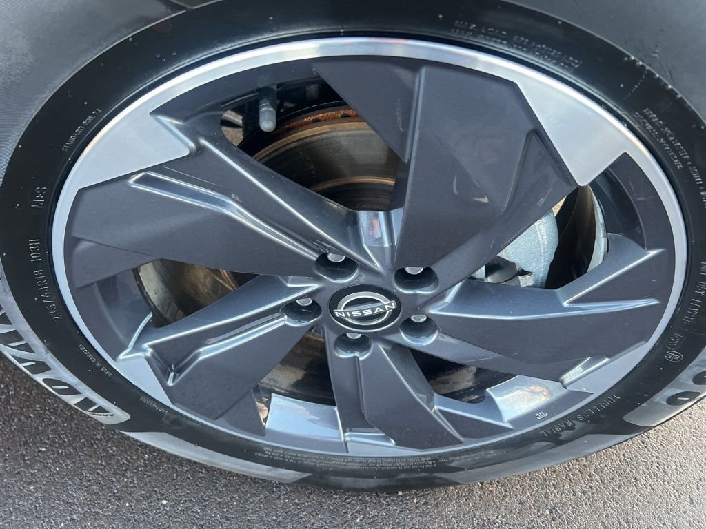 Certified 2024 Nissan Rogue SV image 39