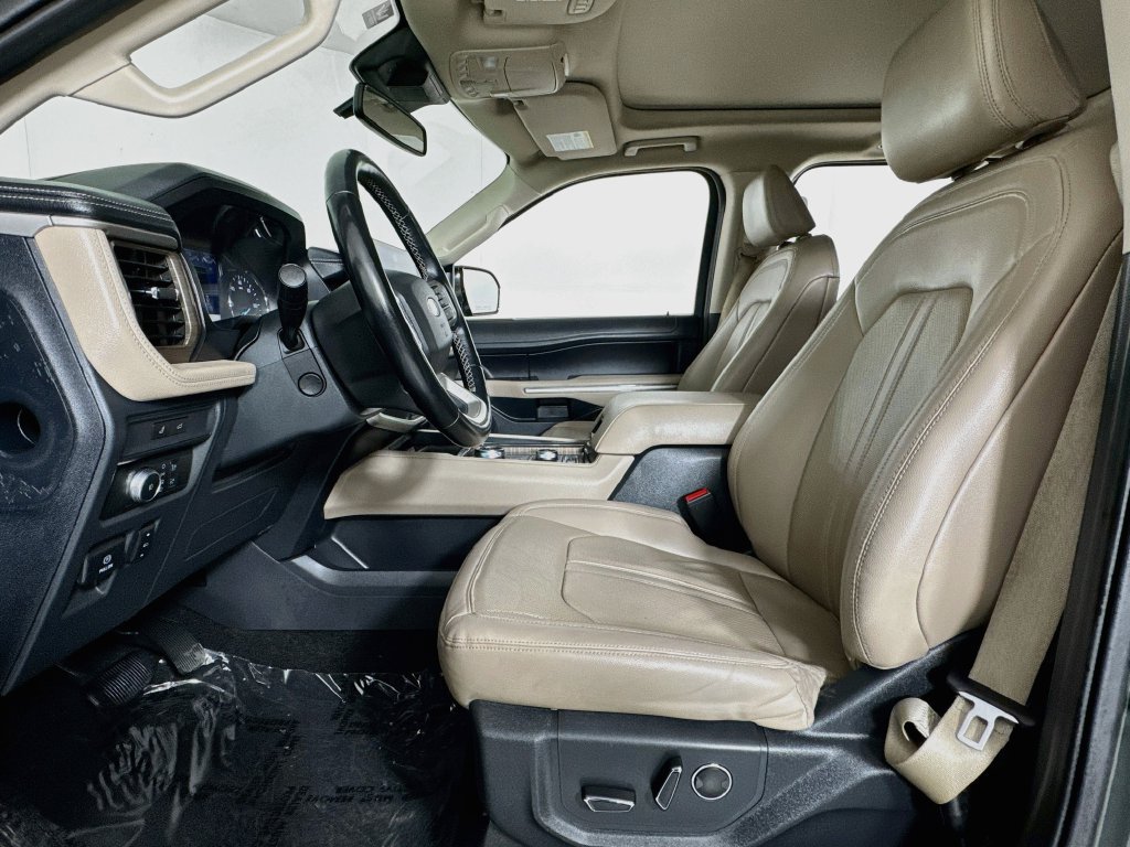 Used 2022 Ford Expedition Limited AWD/4WD image 9