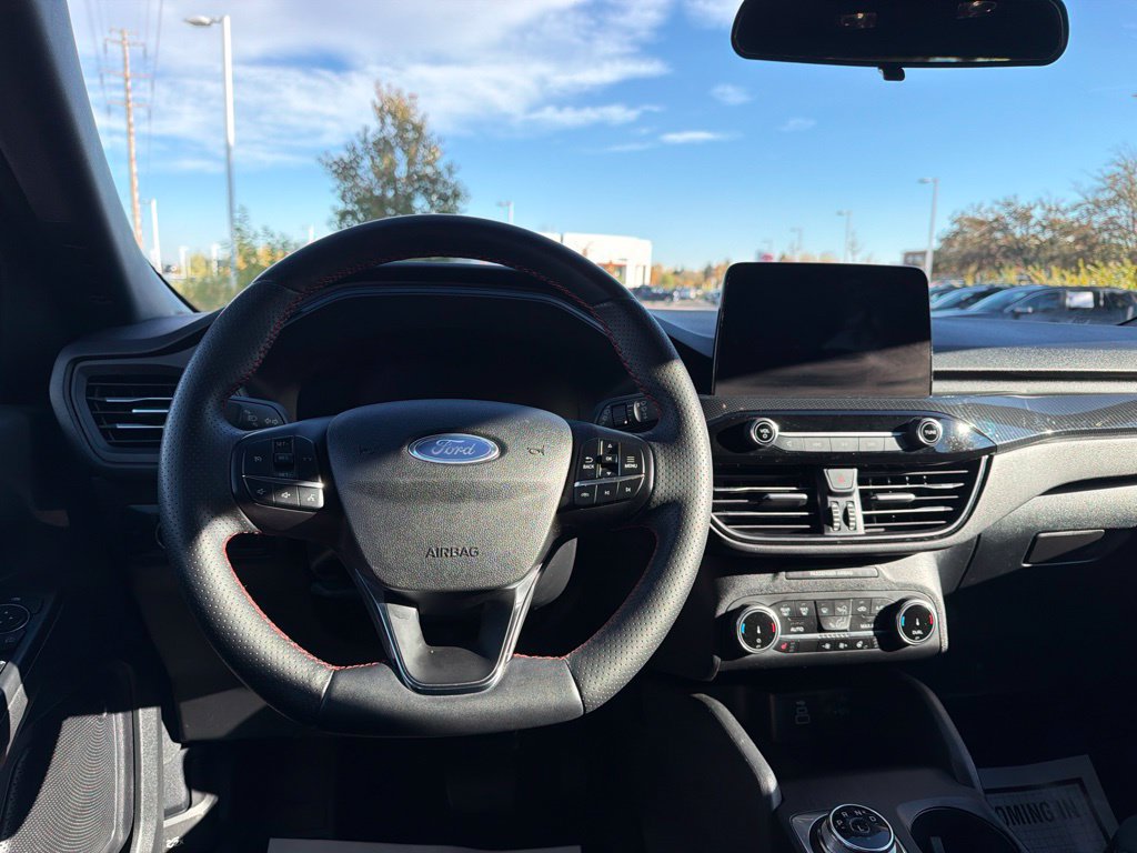 Used 2025 Ford Escape ST-Line Select AWD/4WD image 22