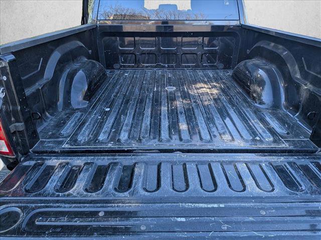 Used 2019 RAM 1500 Tradesman w/ Chrome Appearance Group image 6