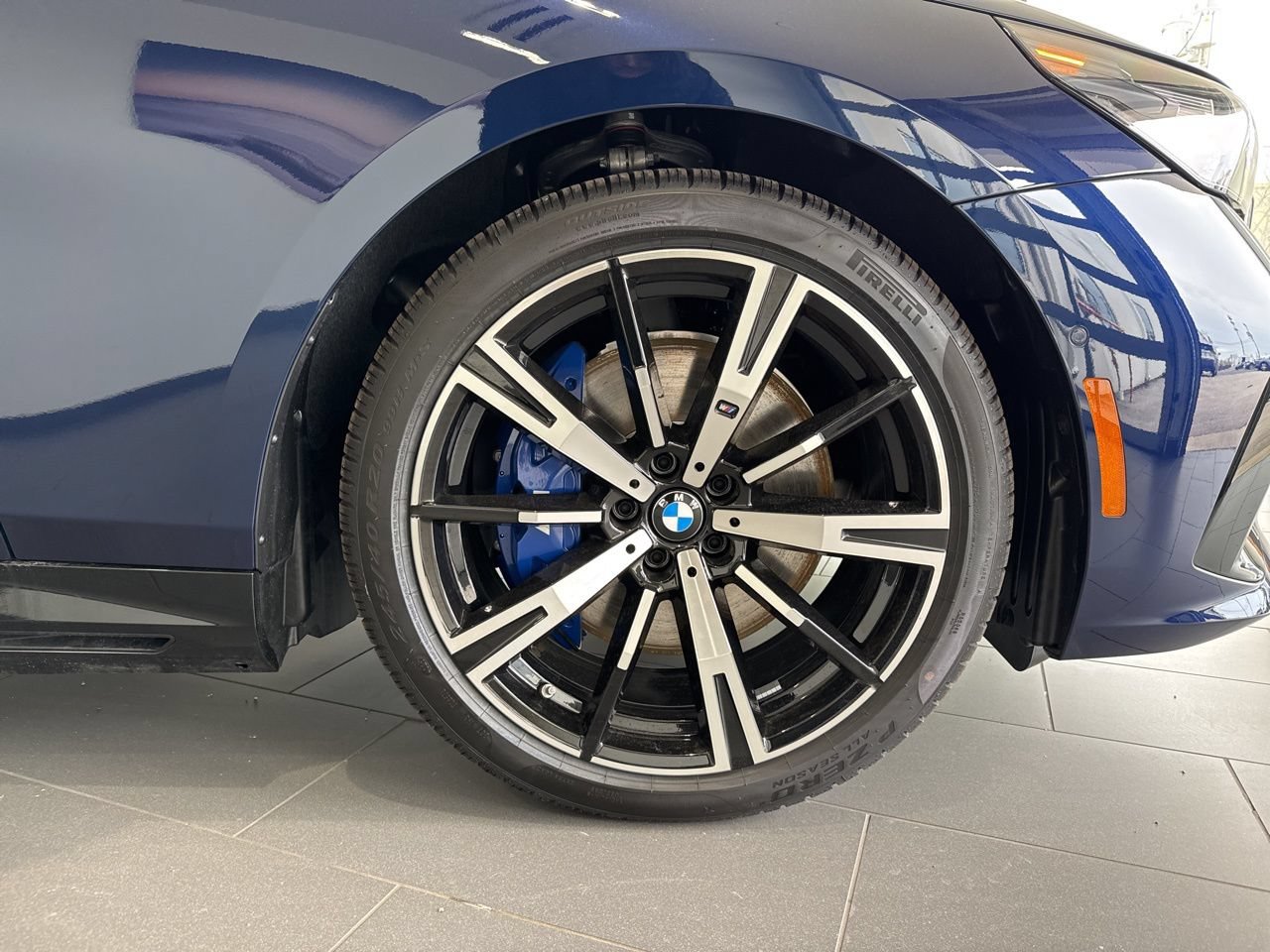 New 2026 BMW 550e xDrive AWD/4WD image 57