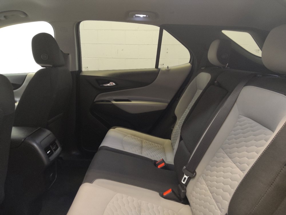 Used 2018 Chevrolet Equinox LT FWD image 18