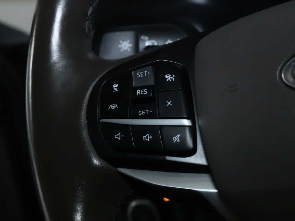 Used 2020 Ford Explorer Platinum w/ Premium Technology Package AWD/4WD image 24