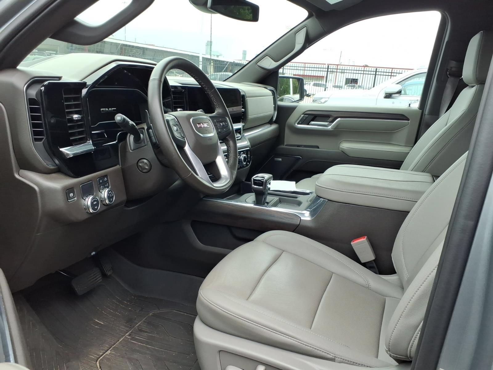 Used 2024 GMC Sierra 1500 SLT RWD image 8
