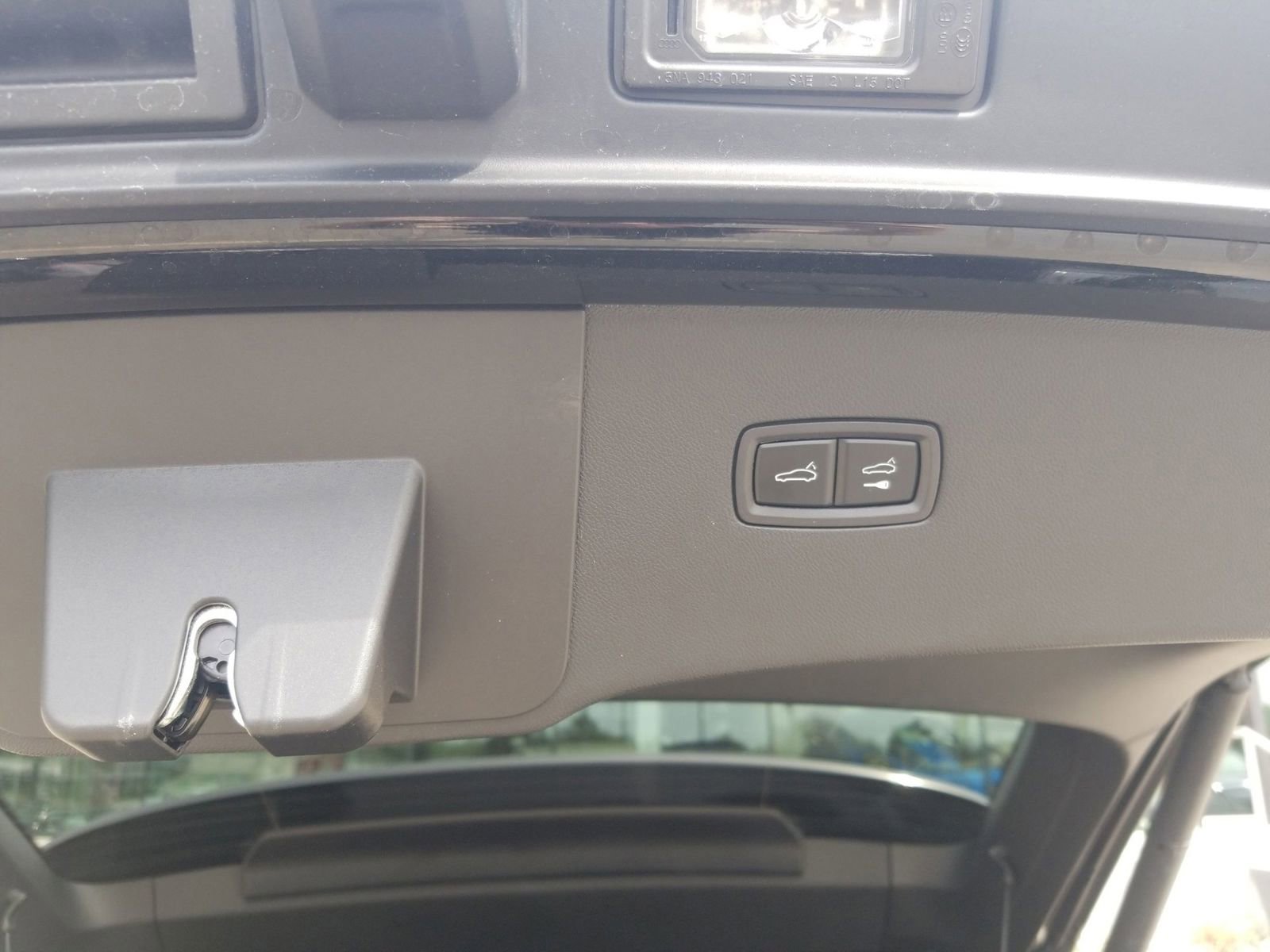 Certified 2025 Porsche Cayenne GTS image 17