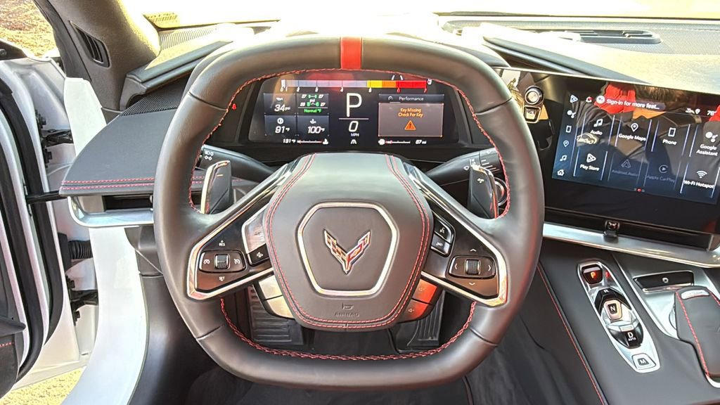 Used 2025 Chevrolet Corvette Stingray Convertible w/ 1LT image 18