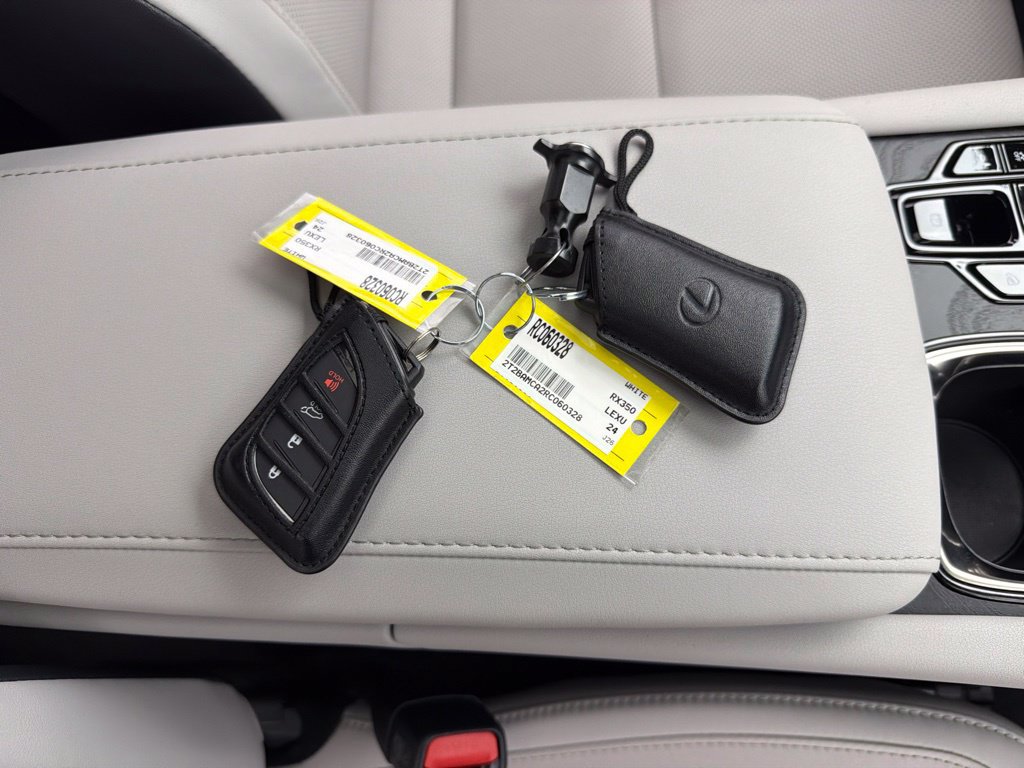 Used 2024 Lexus RX 350 Premium w/ Accessory Package (Z1) AWD/4WD image 34