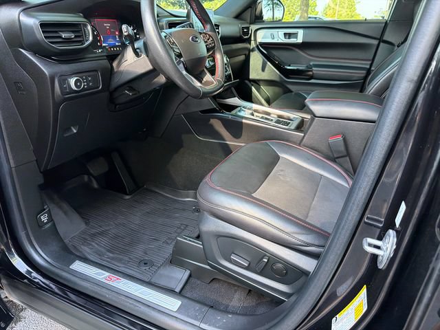 Used 2022 Ford Explorer ST-Line w/ Class IV Trailer Tow Package RWD image 9