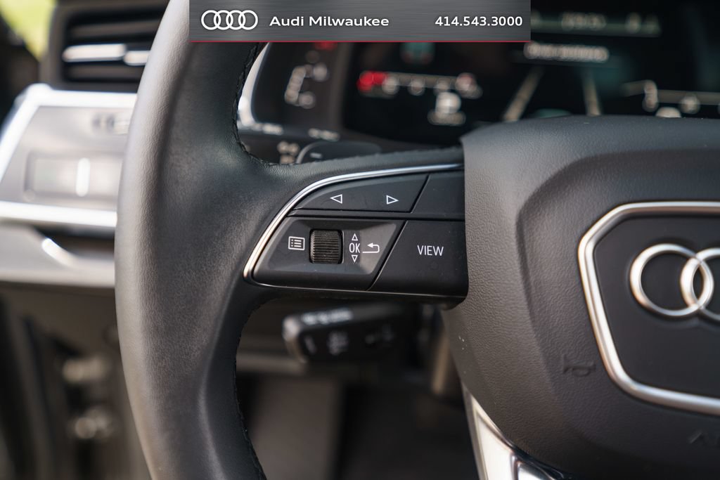 Used 2023 Audi Q7 3.0T Prestige w/ Prestige Package AWD/4WD image 17